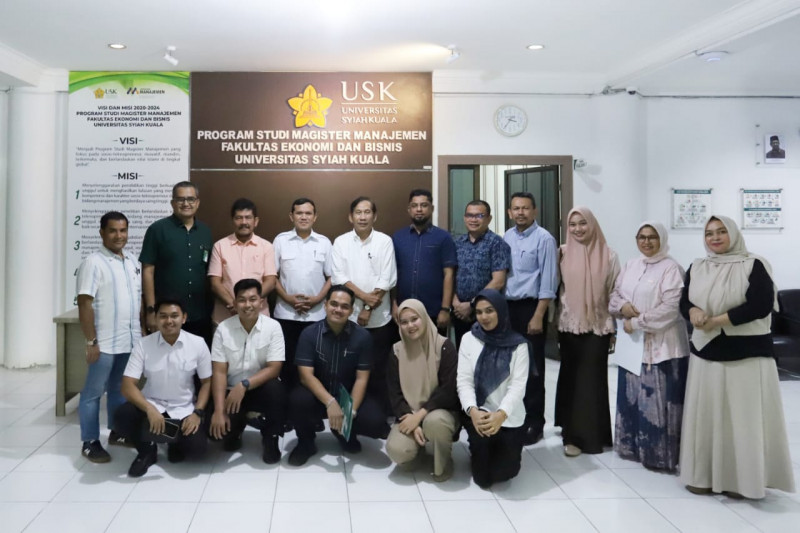 Rektor USK Apresiasi Komitmen Wagub Aceh Lanjutkan Studi Magister Manajemen
