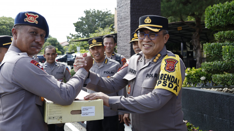 Sambut Ramadhan 1447 H, Kapolda Aceh Salurkan 50 Ton Kurma untuk Personel Polri dan Masyarakat