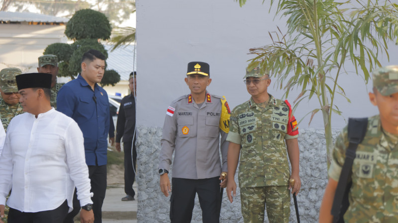 Presiden RI Prabowo Subianto Sholat Idul Fitri Bersama Warga Huntara di Aceh Tamiang Turut dihadiri Kapolda Aceh
