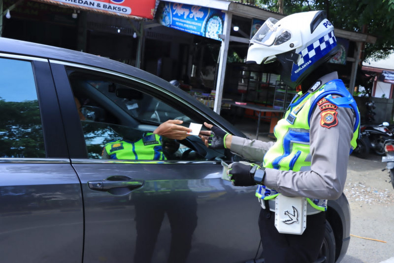 Hari Kedua Operasi Keselamatan Seulawah 2026, Satgas Gakkum Polda Aceh Keluarkan 10 Surat Tilang