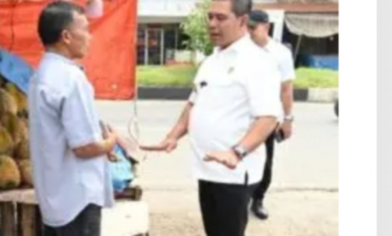 Bupati Aceh Besar Fokus Benahi Tata Ruang Pasar Induk Lambaro, Pedagang di Badan Jalan akan Ditertibkan