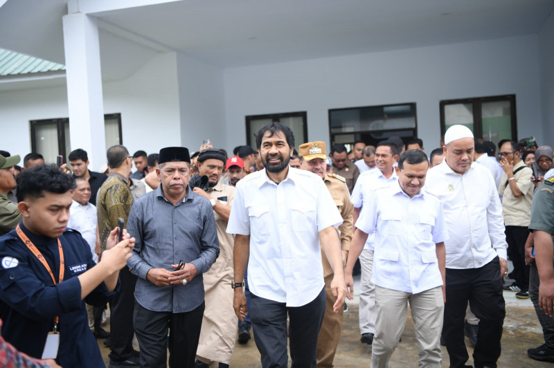 Bangkitkan Ekonomi Rakyat, Gubernur dan Wagub Resmikan Pabrik Karet di Aceh Barat