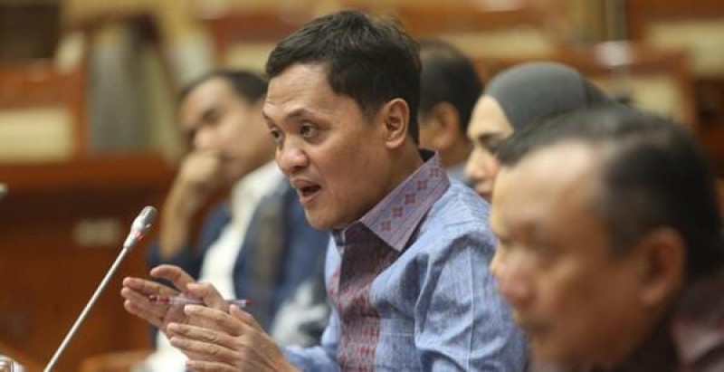 Ketua Komisi III DPR RI Bantah Isu Penghapusan SKCK: Hoaks dan Tidak Berdasar