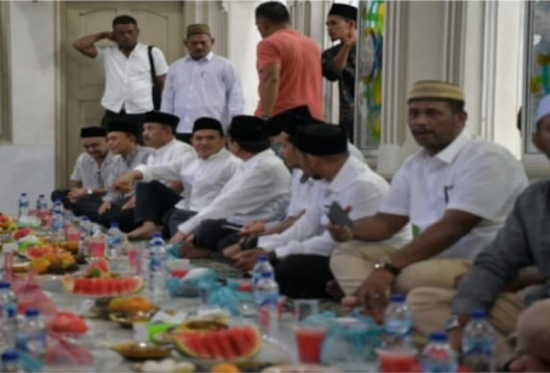 Do’a Bersama untuk Alm Abu Razak, Wagub Fadhlullah: Terima Kasih Masyarakat Teupin Raya