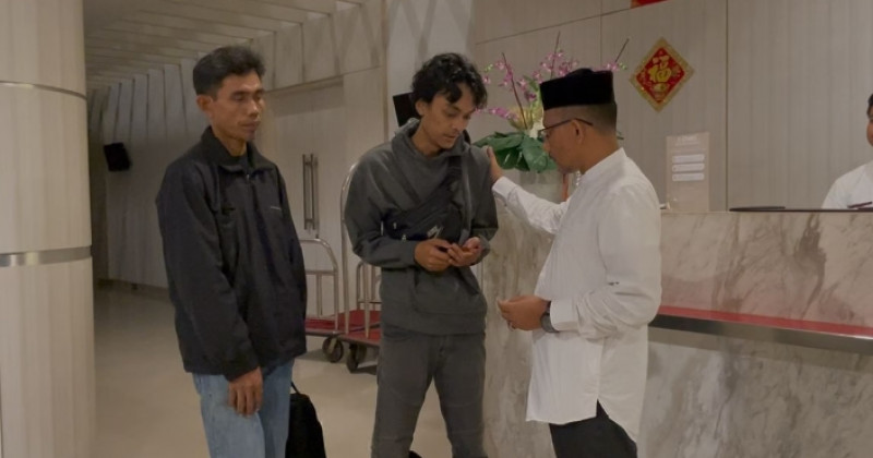 Dua Warga Aceh Tertipu Kerja di Kalimantan, 8 Bulan Tak Digaji dan Dipulangkan Berkat Bantuan Haji Uma
