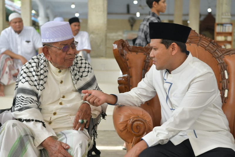 Pemerintah Aceh Berduka, Wagub Fadhlullah Takziah ke Dayah Tauthiatuth Thullab